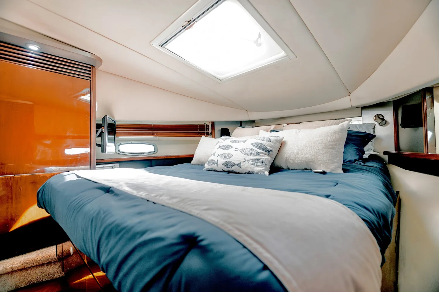 Sea Ray 52 — photo 18