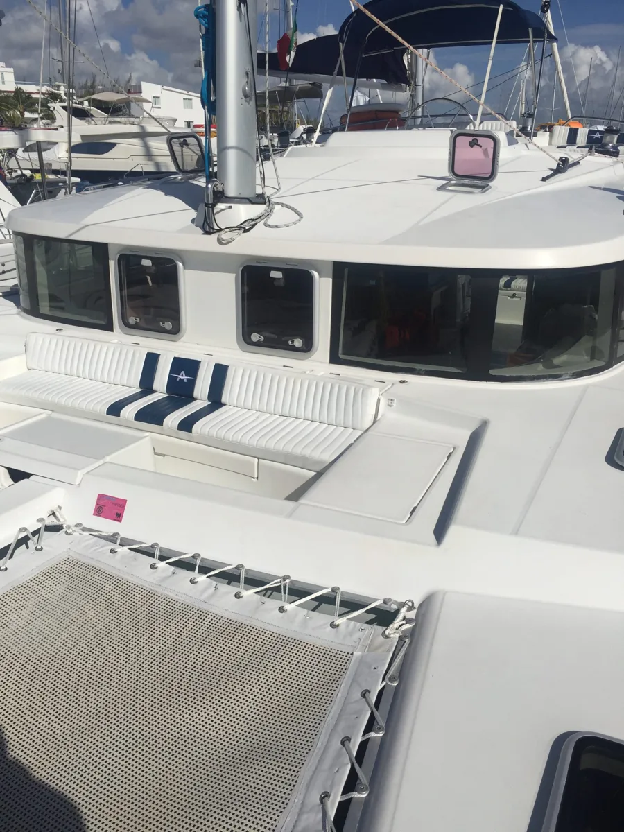 Lagoon 440 Dos – Platino / 35 pax — photo 12