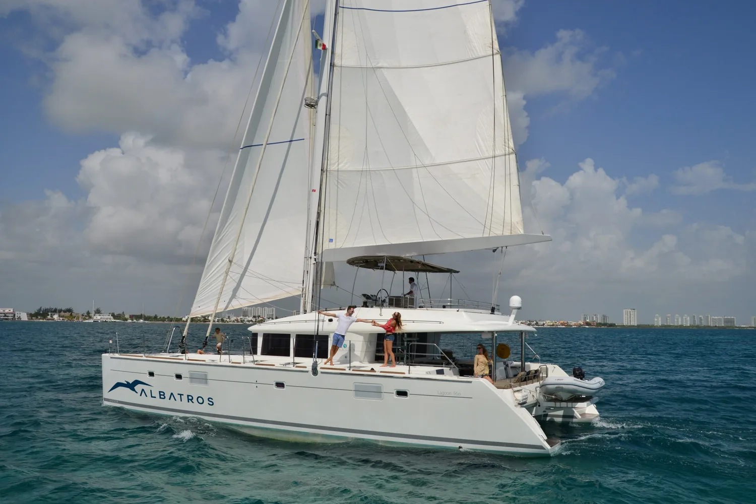 Lagoon 520 Atlantis I – Platino / 50 pax — photo 1