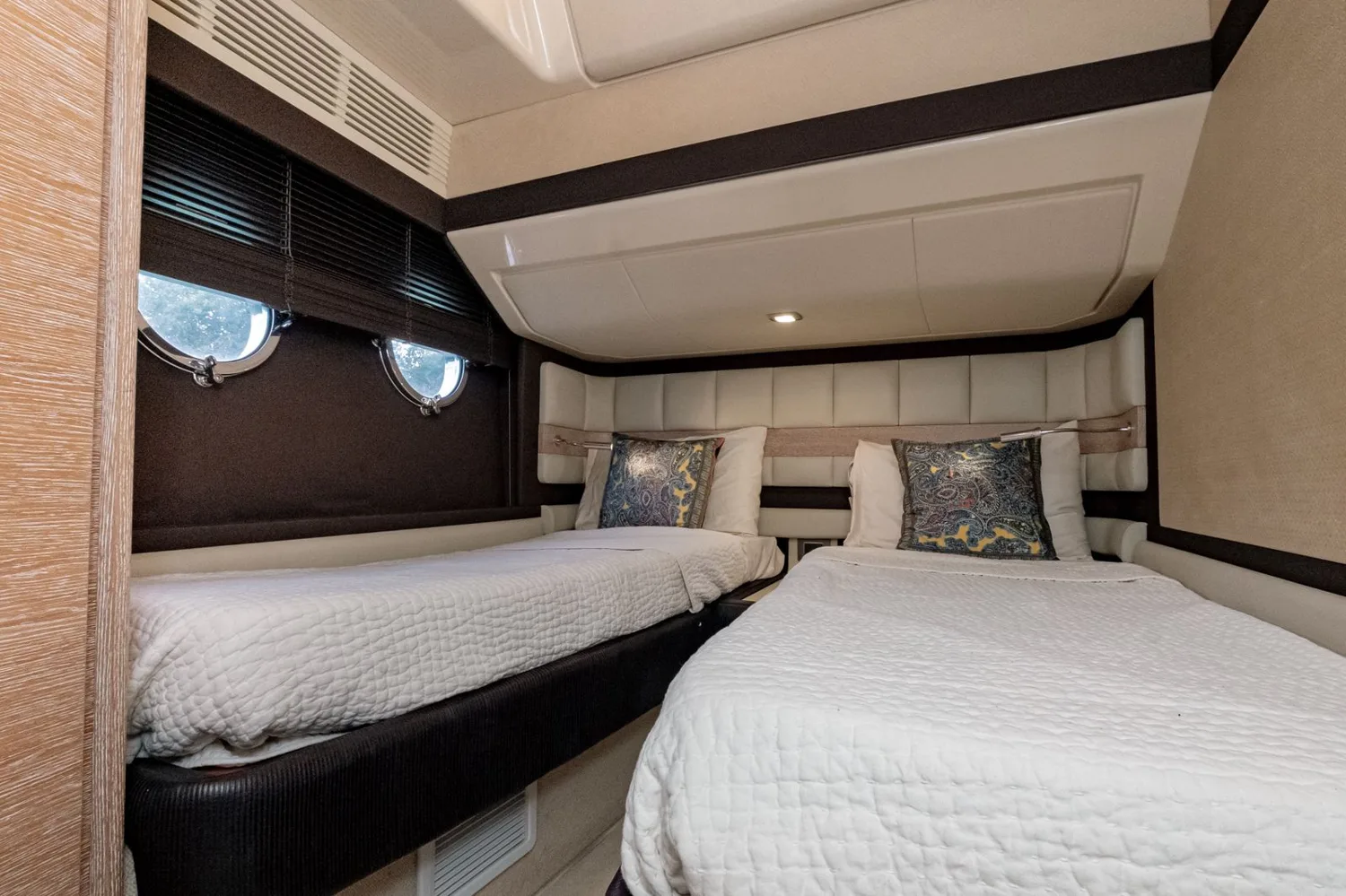 Azimut 65 — photo 13