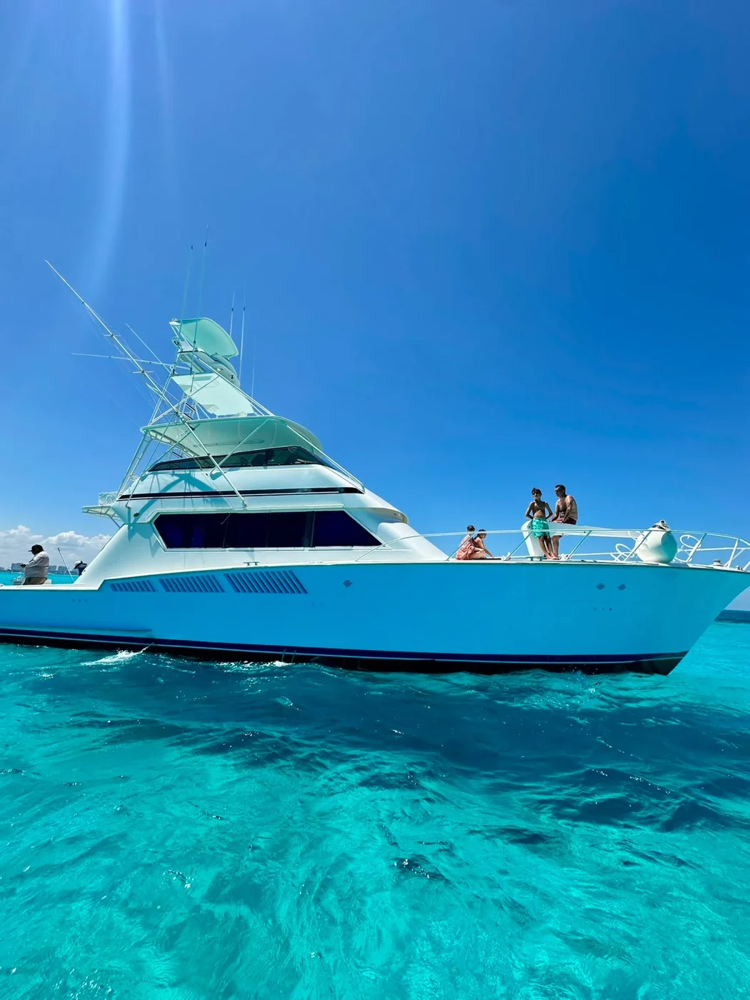 Hatteras 60″ — photo 2