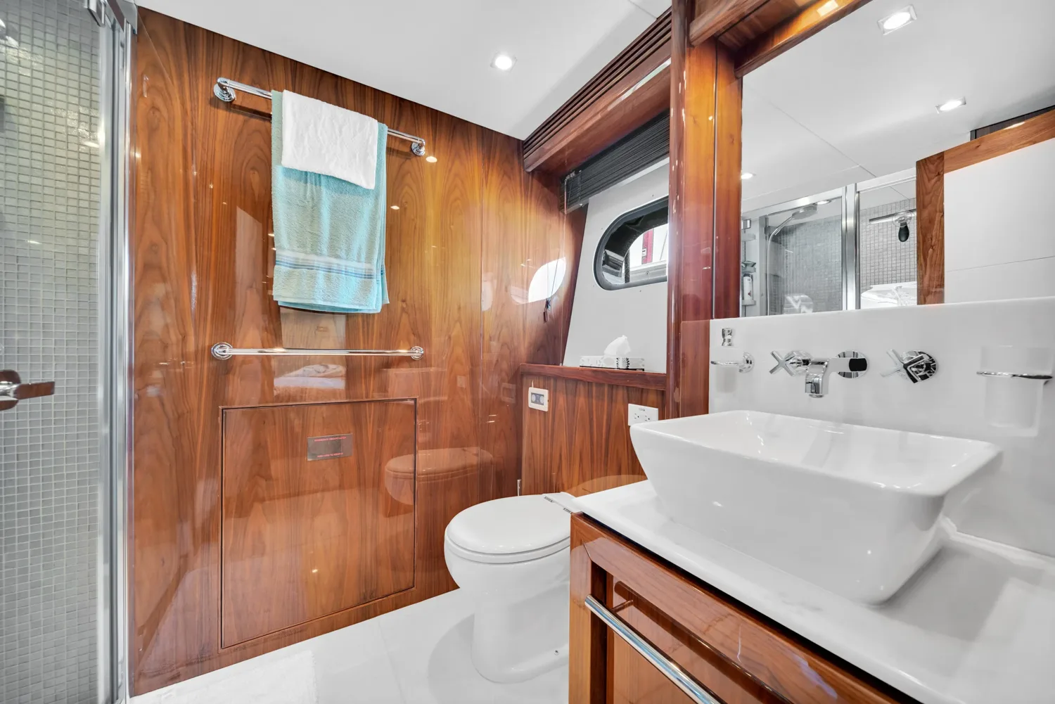 Charter 120 "Viva la Vida" — photo 7