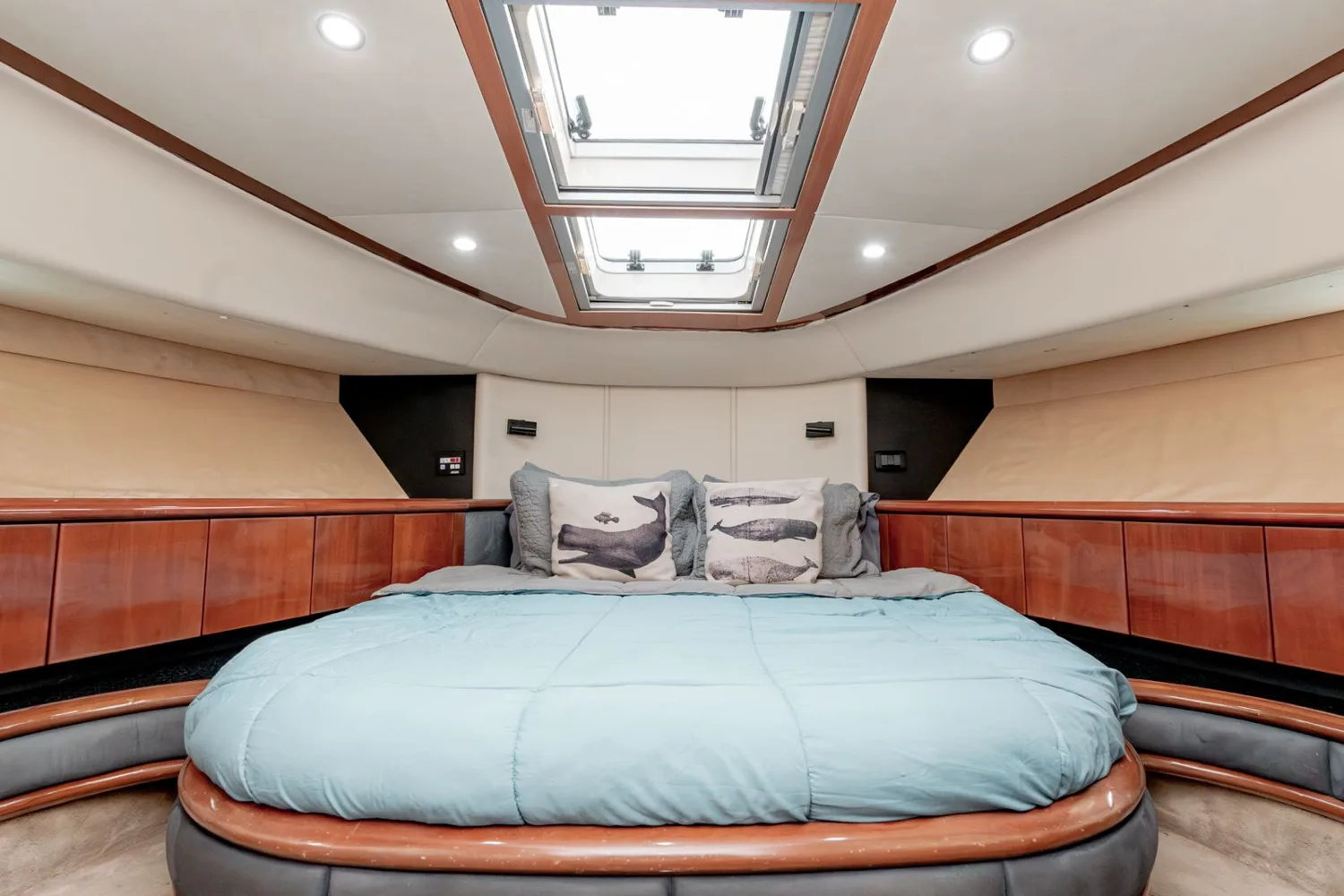 Fairline 70 — photo 13