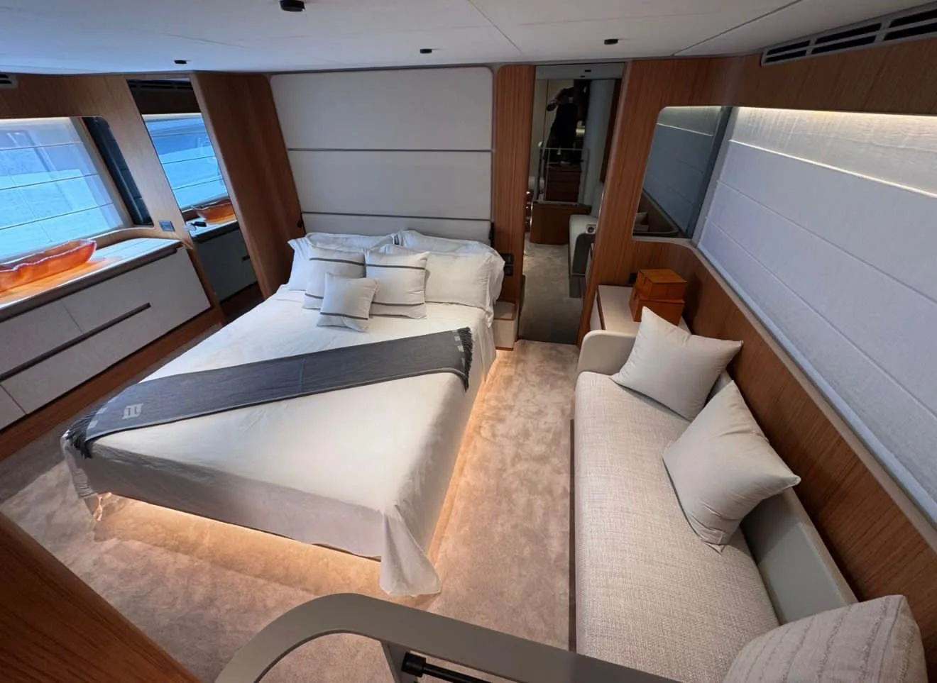 Ferretti 70 — photo 10
