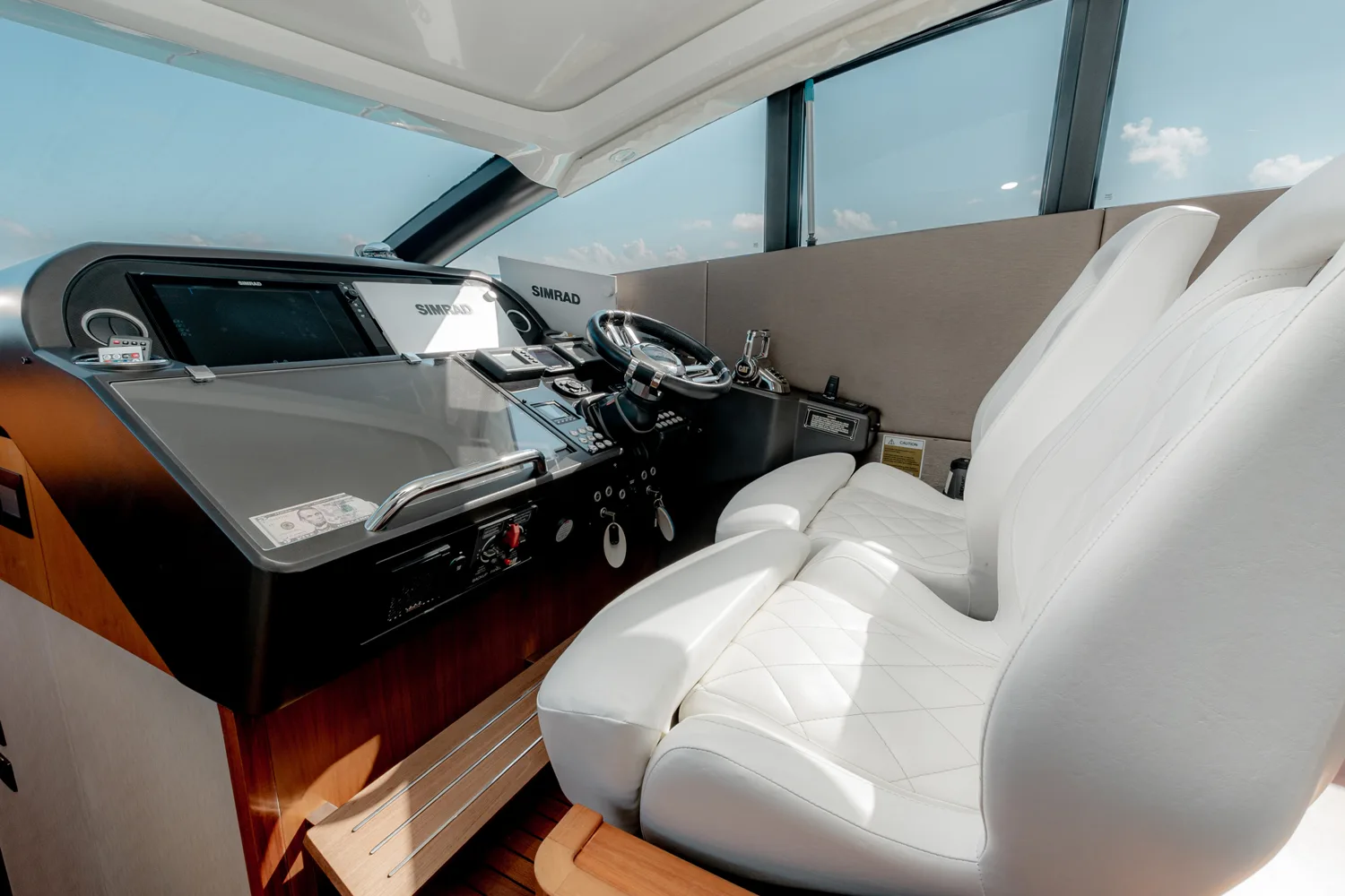 Sunseeker Predator 60 — photo 15