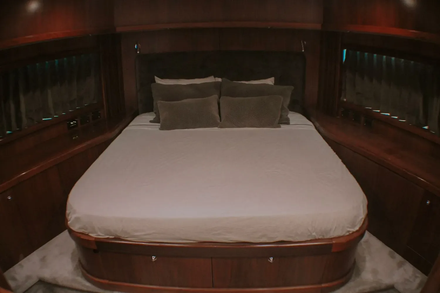 Sunseeker 82 — photo 9