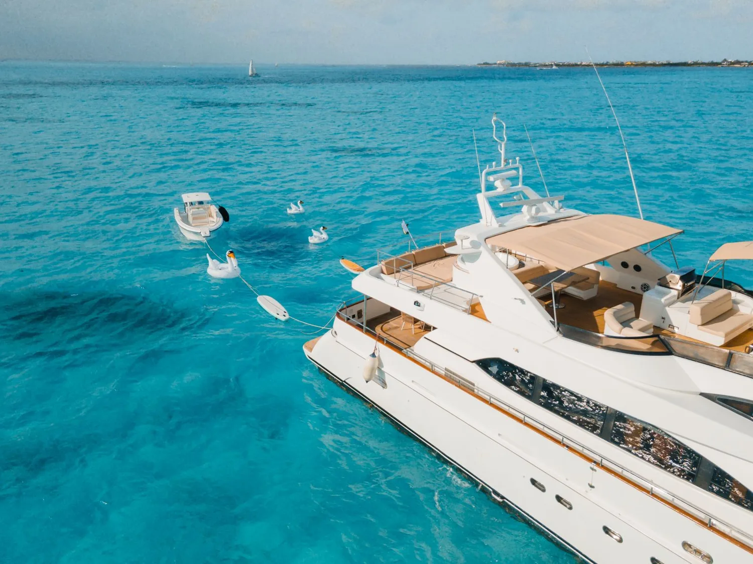 Azimut 100 Flybridge — photo 9