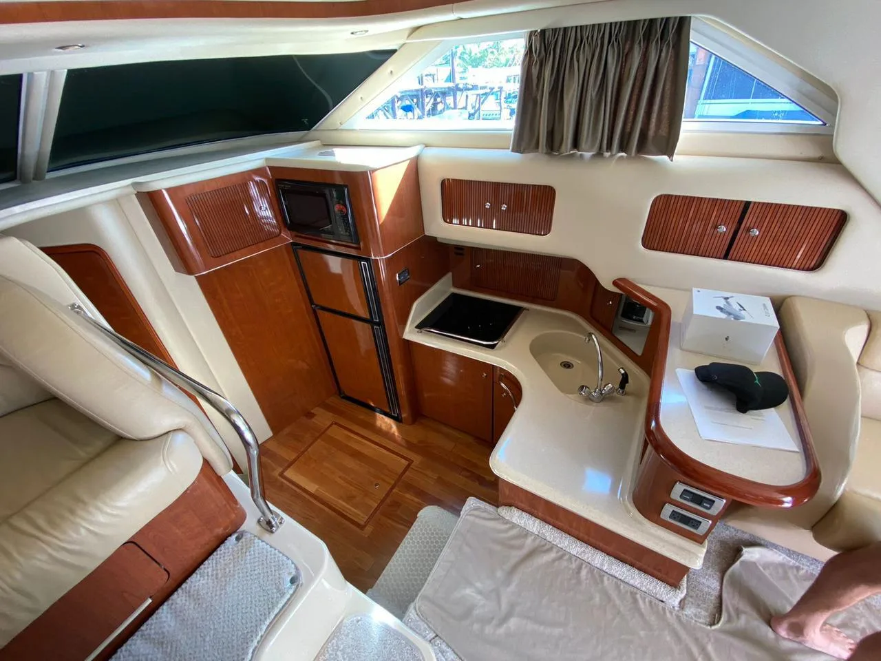 Sea Ray 46 Flybridge "Magnus" — photo 7
