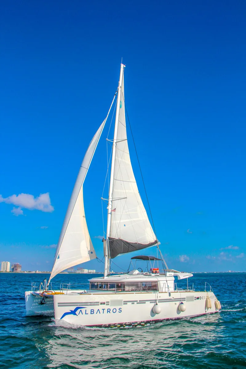 Lagoon 440 Dos – Platino / 35 pax — photo 7
