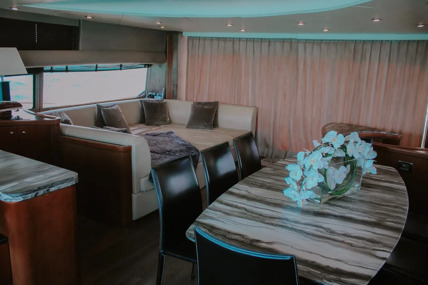 Sunseeker 82 — photo 13