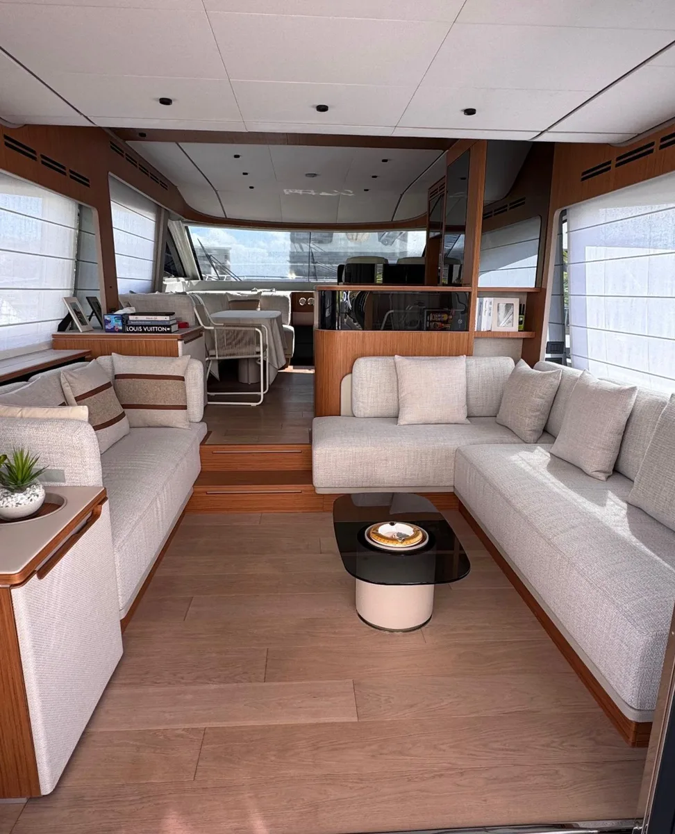 Ferretti 70 — photo 11