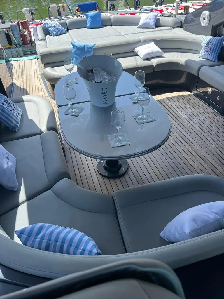 Pershing 63 — photo 11