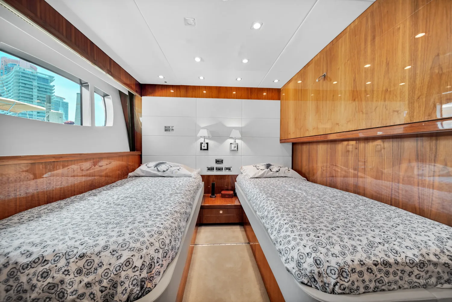 Charter 120 "Viva la Vida" — photo 19