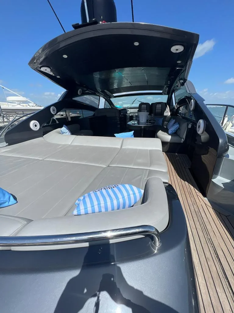 Pershing 63 — photo 9