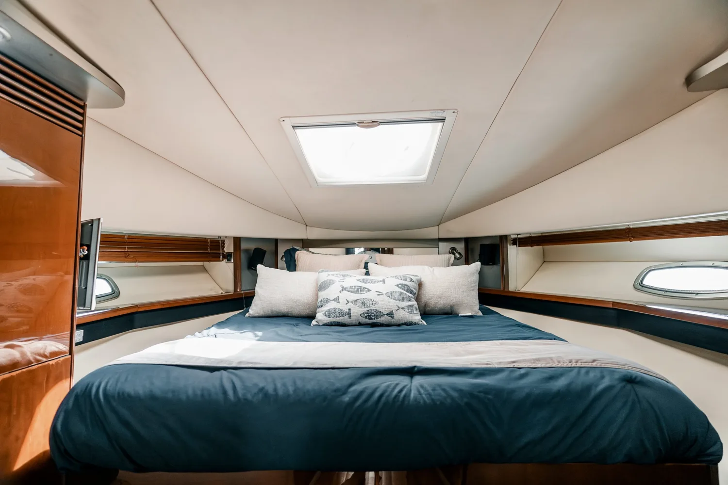 Sea Ray 52 — photo 17