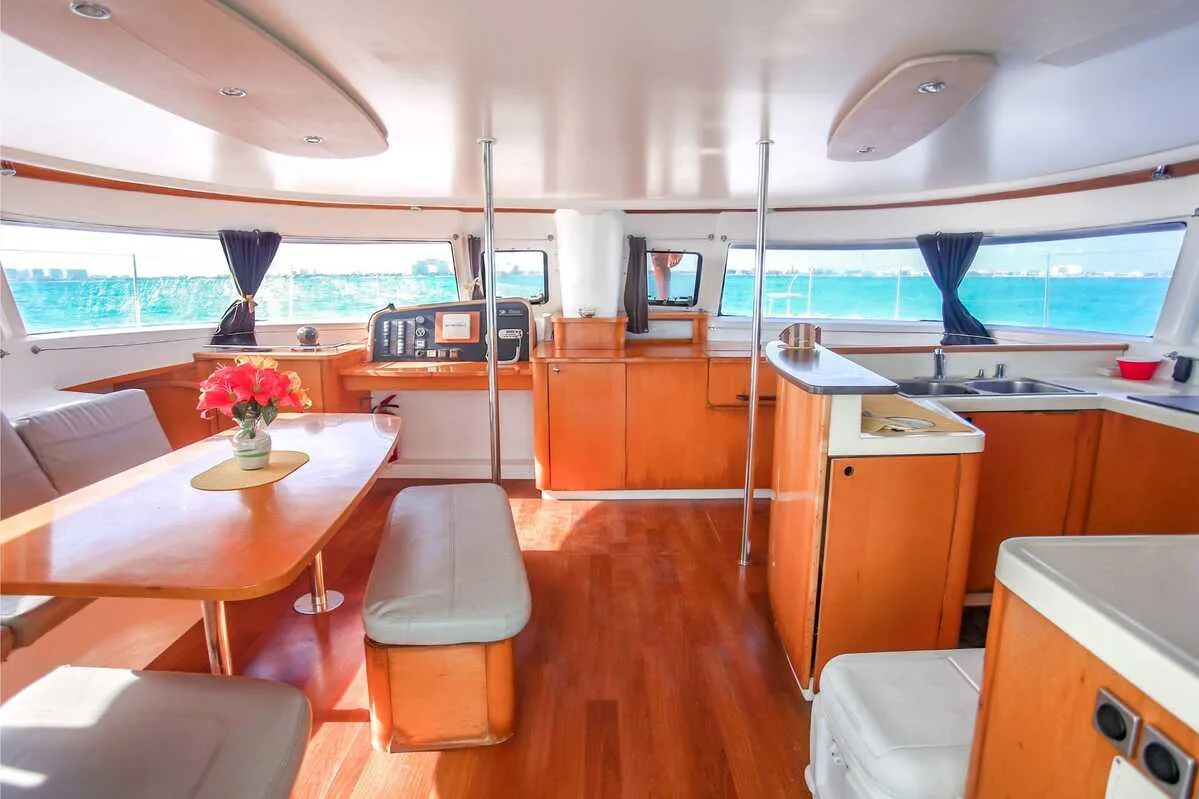Catamaran Tours Deluxe Cancun 50 ft / 40 pax — photo 5