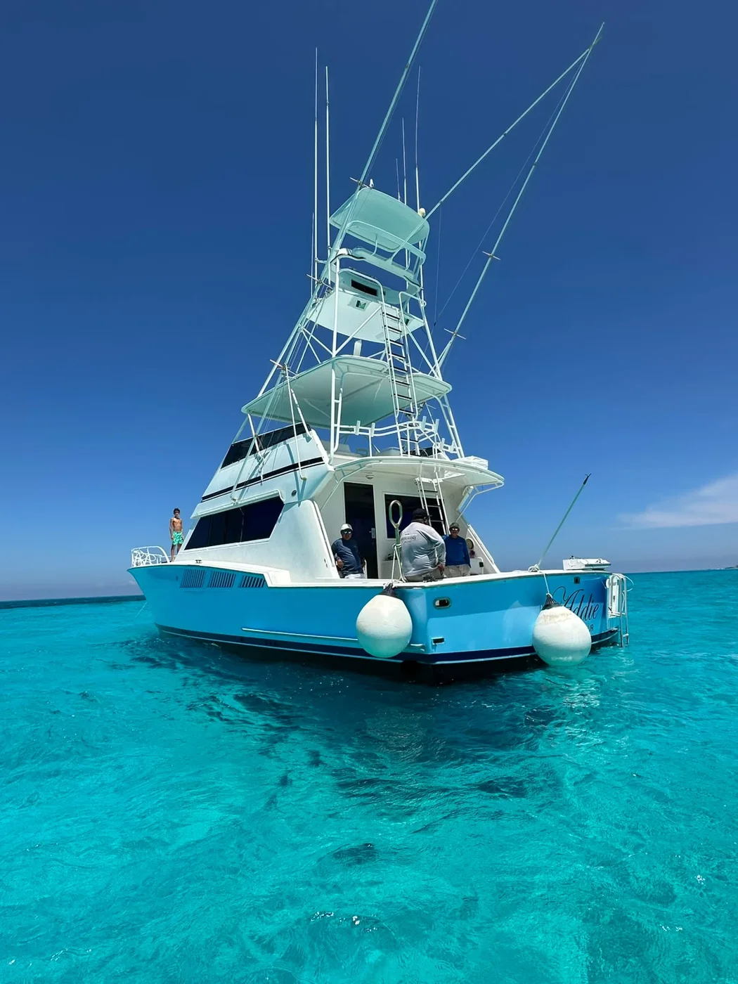 Hatteras 60″ — photo 5