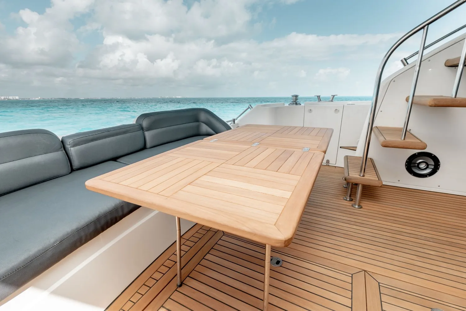 Fairline 70 — photo 8