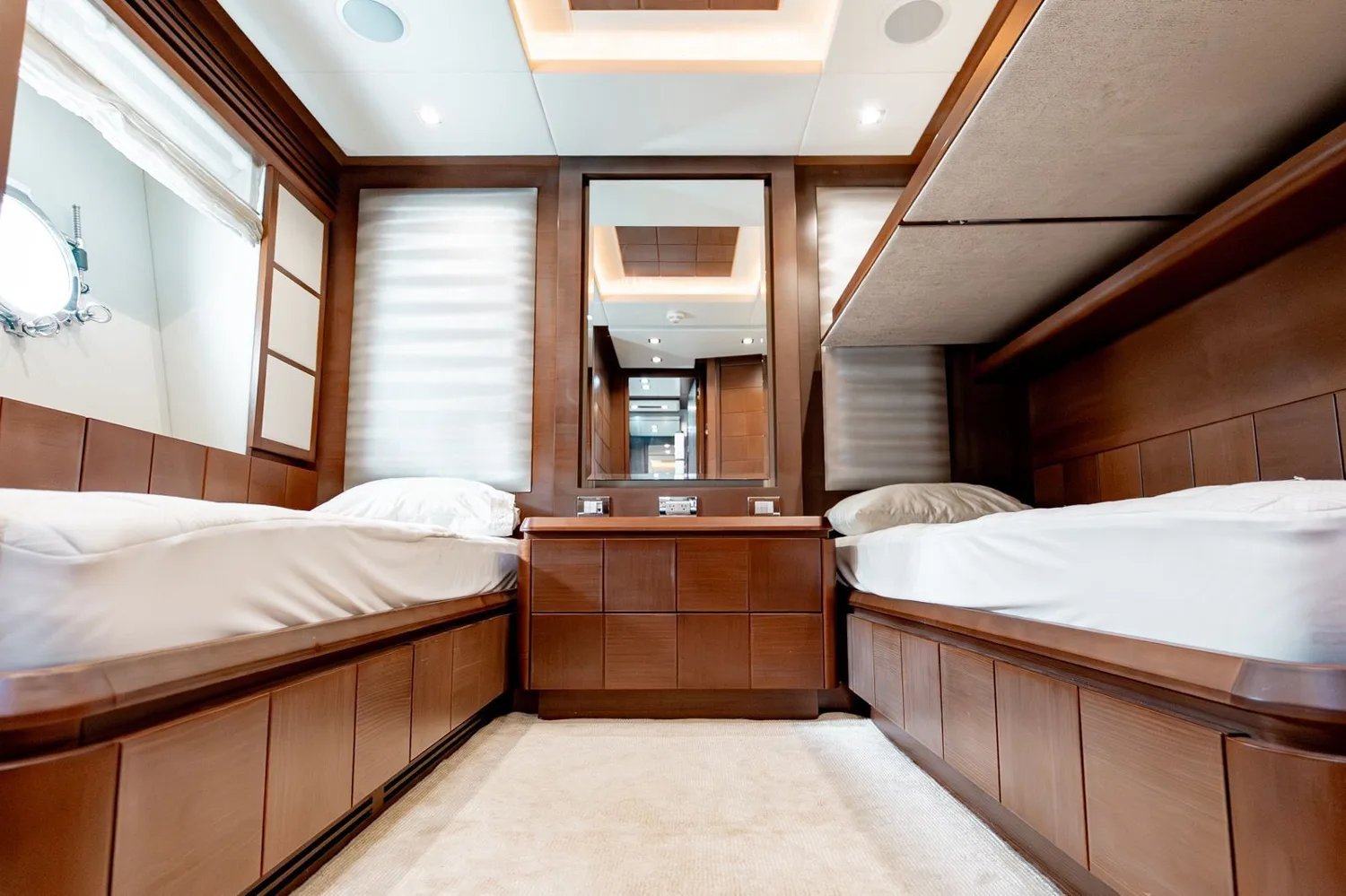Azimut 100 — photo 16