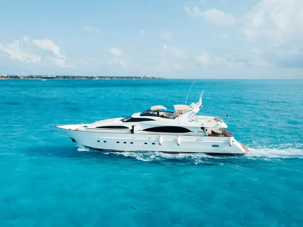 Azimut 100 “ — photo 3