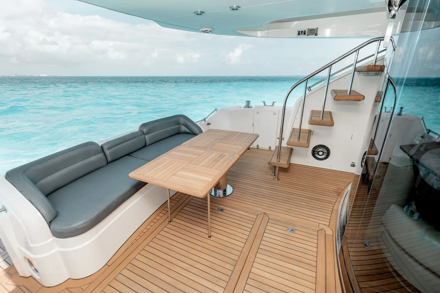 Fairline 70 — photo 12