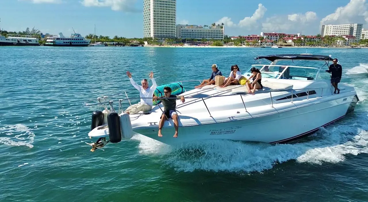 SeaRay 46 — photo 1