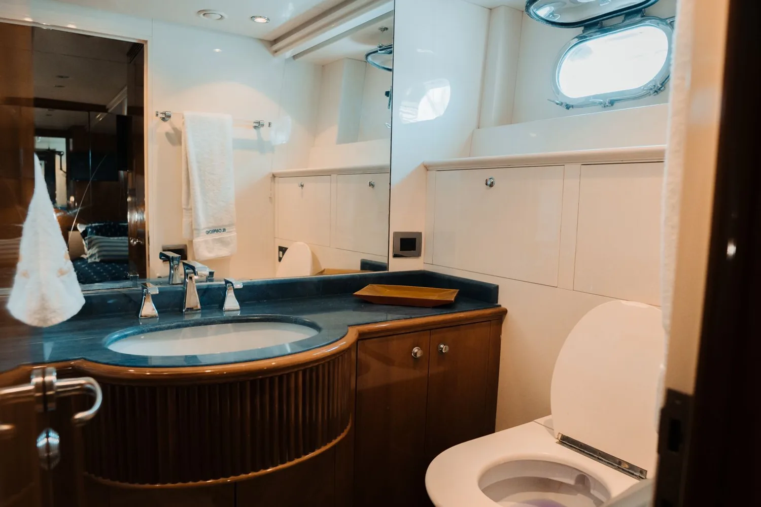 Azimut 100 Flybridge — photo 18