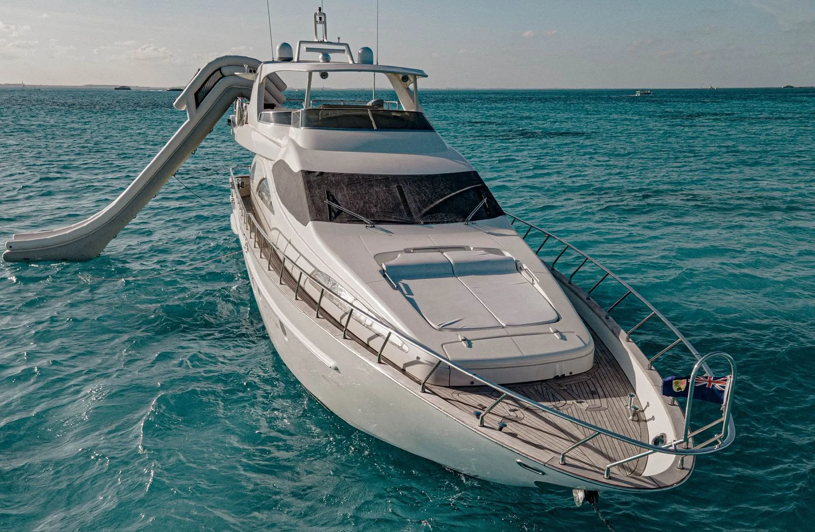Azimut 85 — photo 2