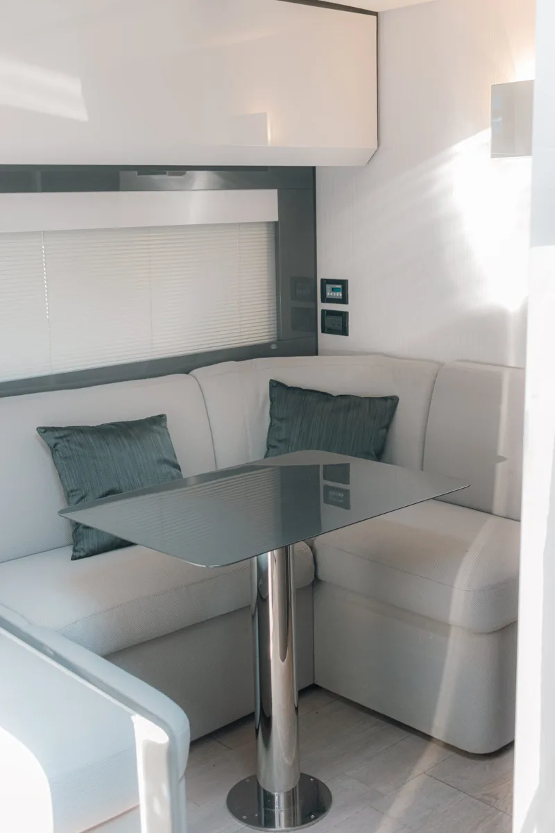 Pershing 56 — photo 12