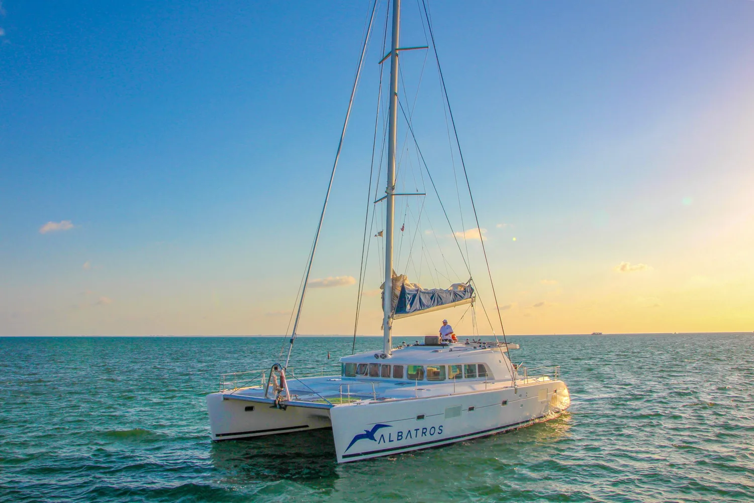 Lagoon 500 Antonio – PLATINO / 45 pax — photo 1