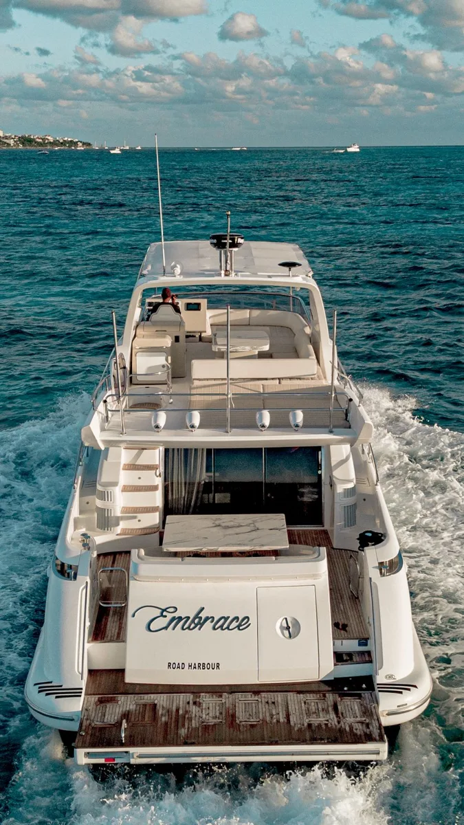 Azimut 65 — photo 10