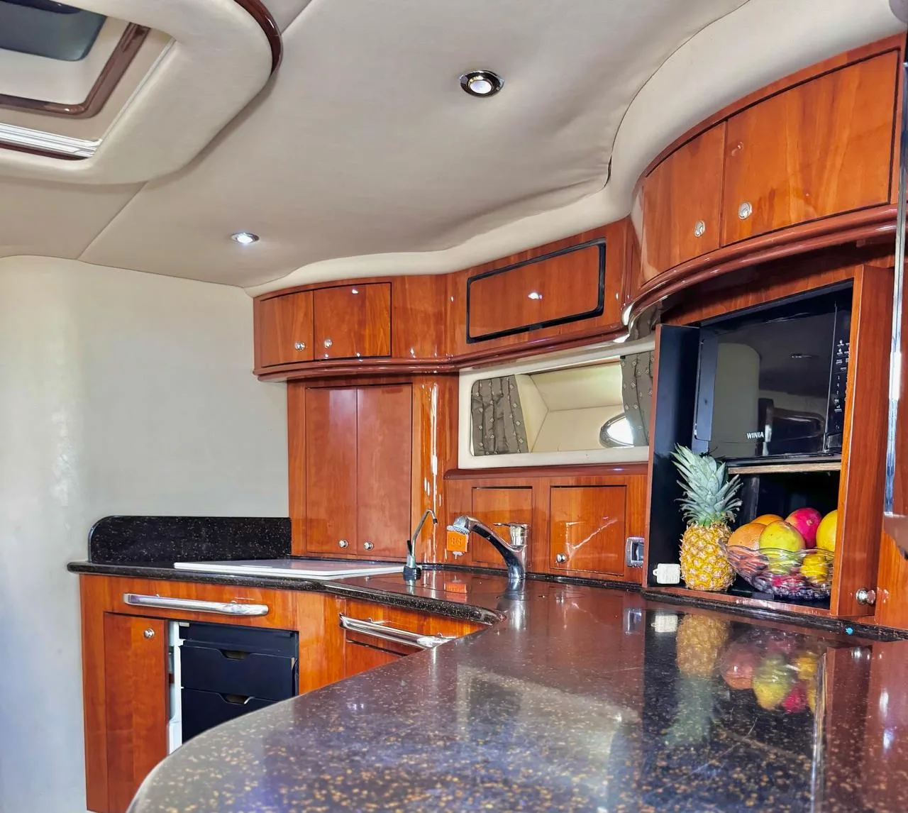 Sea Ray Sundancer 60 — photo 20