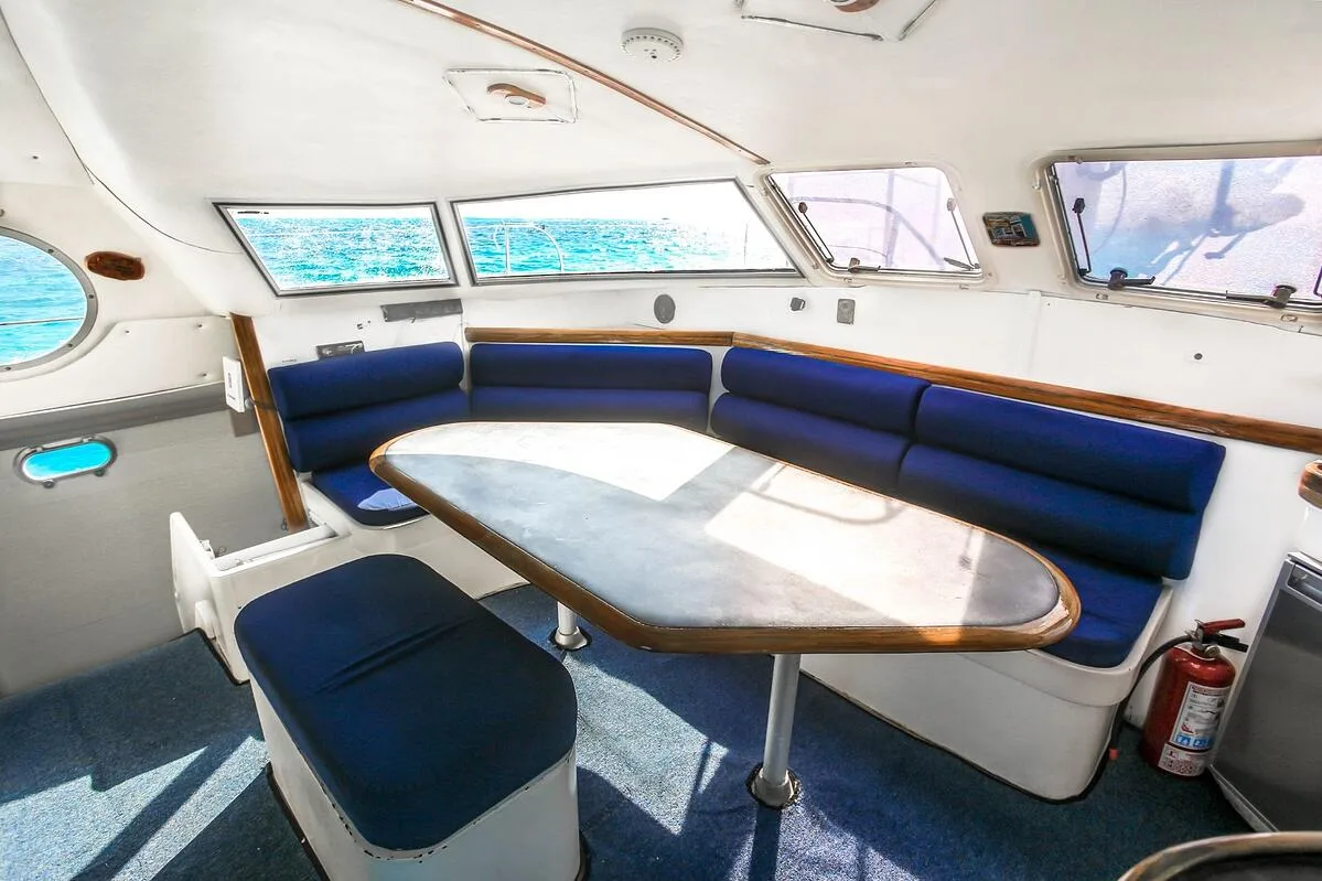 Catamaran Tours Manta Cancun 46 ft / 40 pax — photo 3