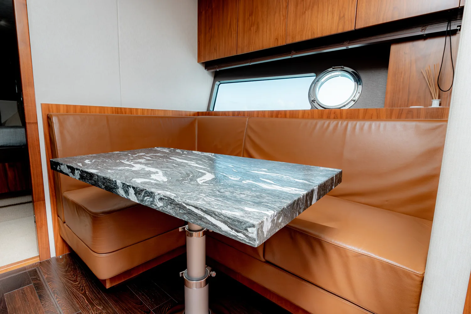 Sunseeker Predator 60 — photo 23