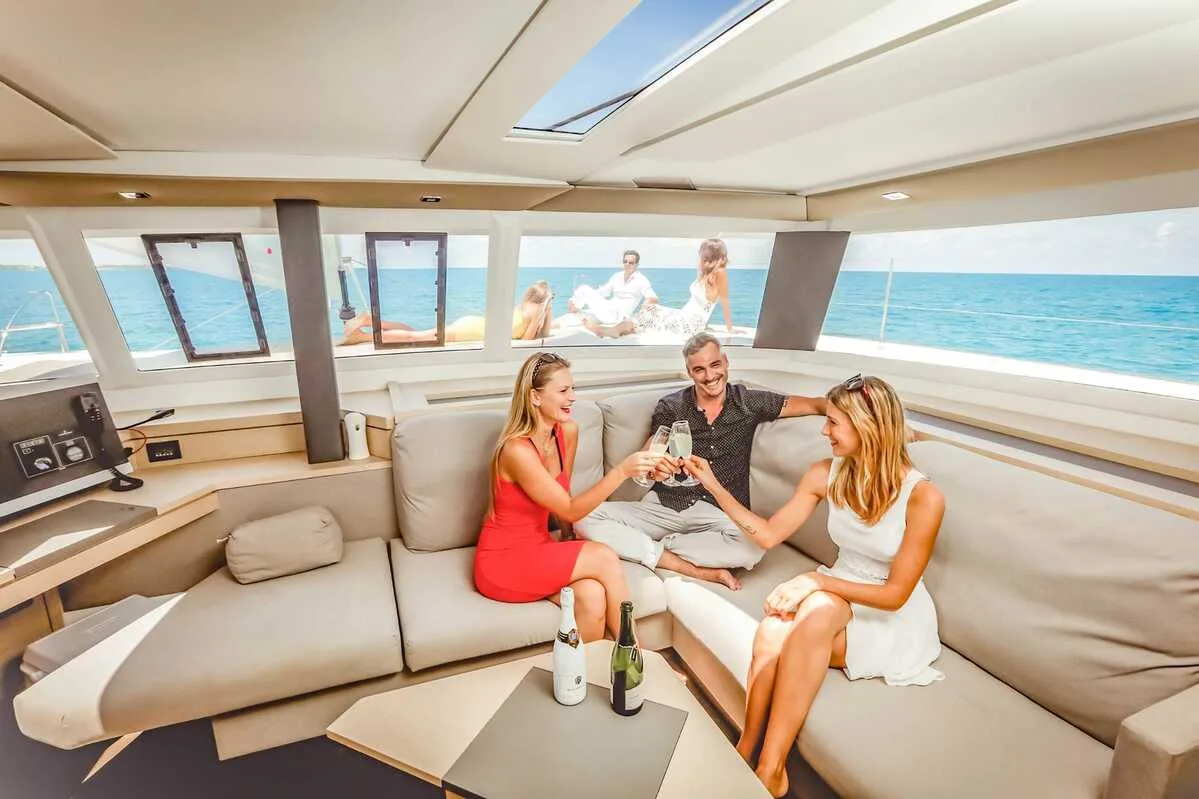 Private Tours VIP Catamaran 47 ft / 25 pax — photo 3