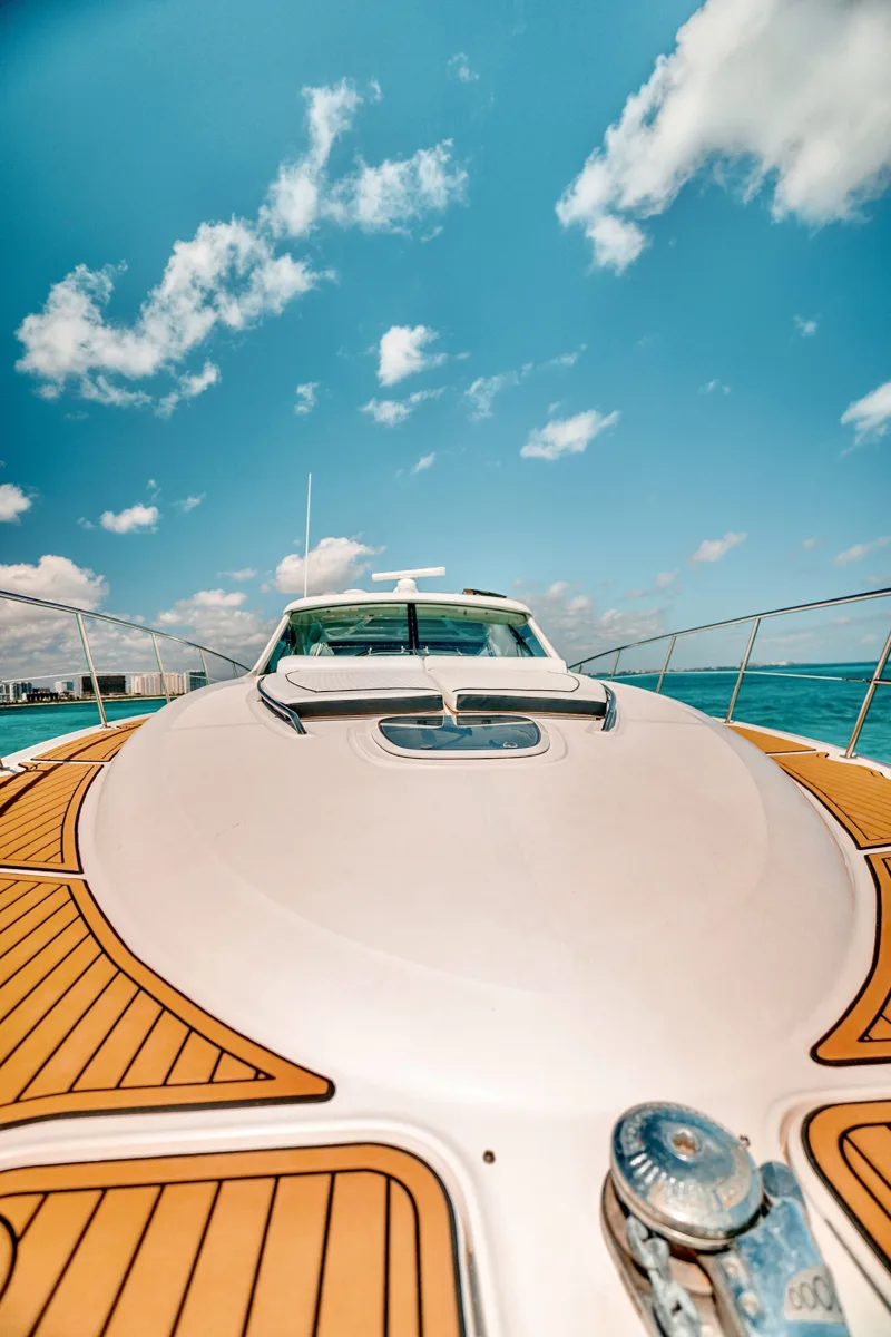 Sea Ray 52 — photo 9