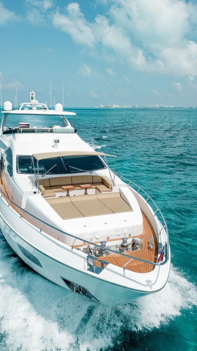Azimut 100 — photo 22