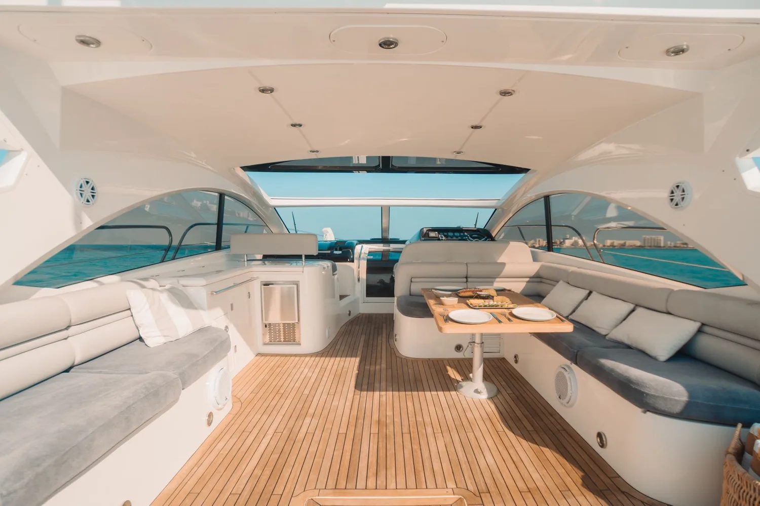 Sunseeker 64 — photo 21