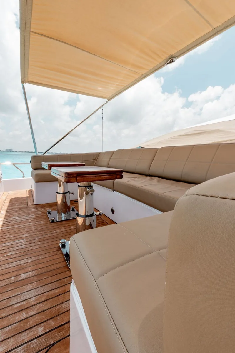 Azimut 100 — photo 19