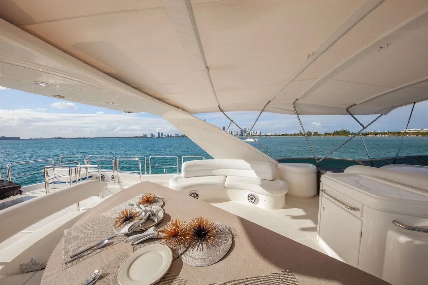 Azimut 85 — photo 7