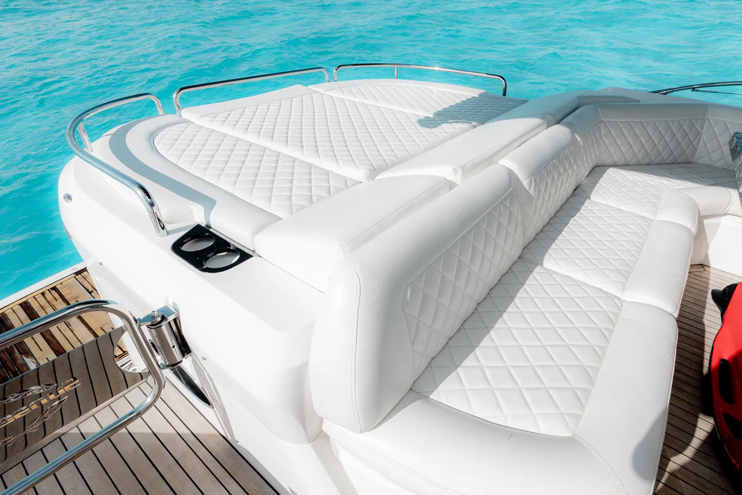 Sunseeker Predator 60 — photo 27
