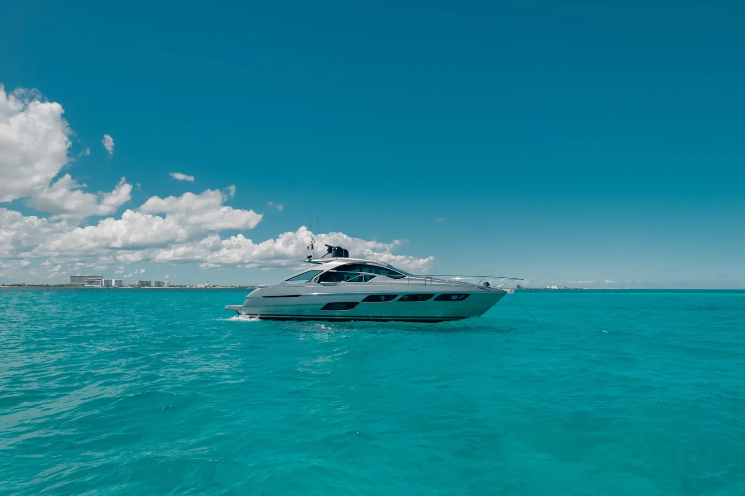 Pershing 56 — photo 14