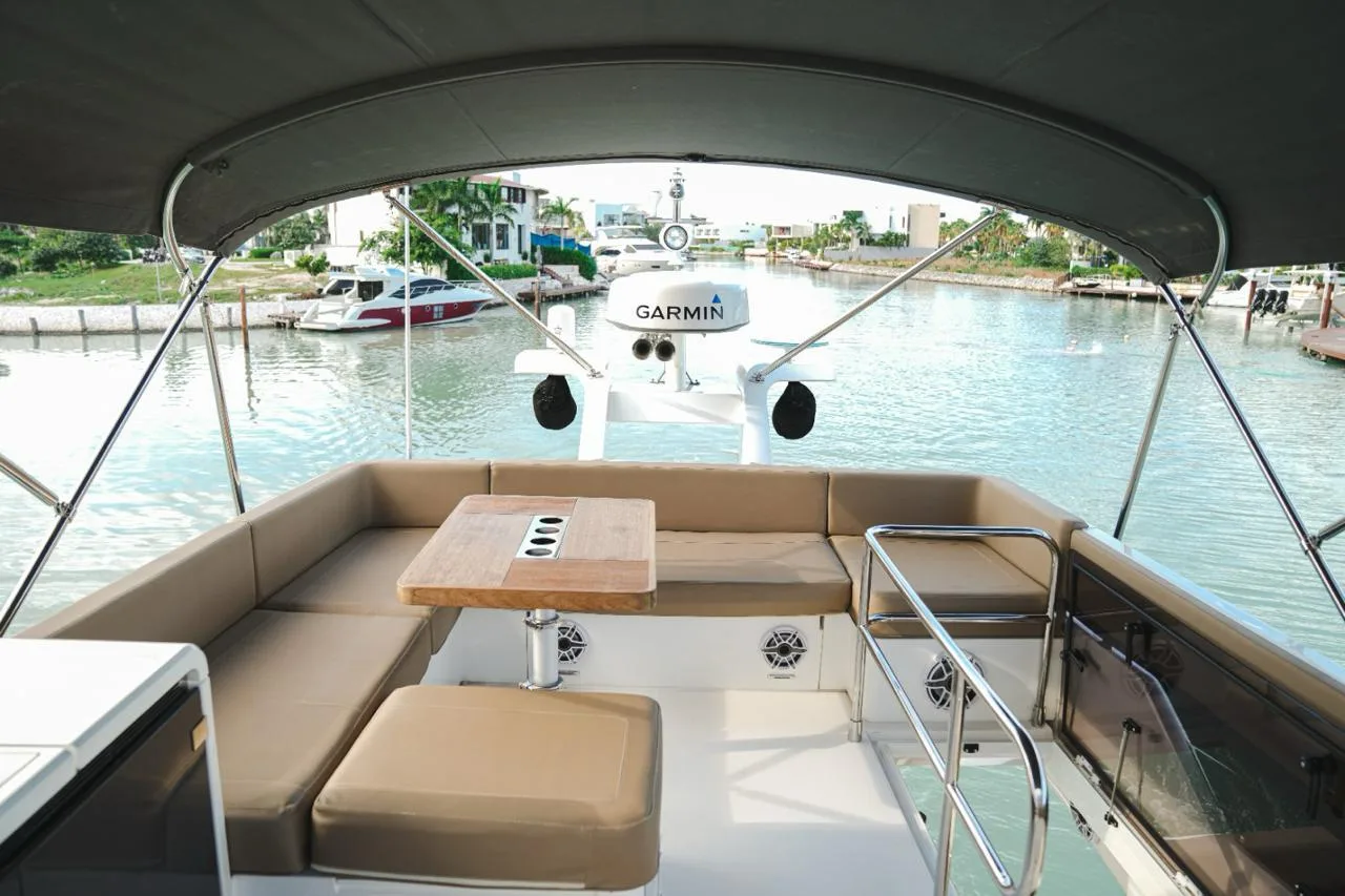 Fairline Squadron 50 — photo 12