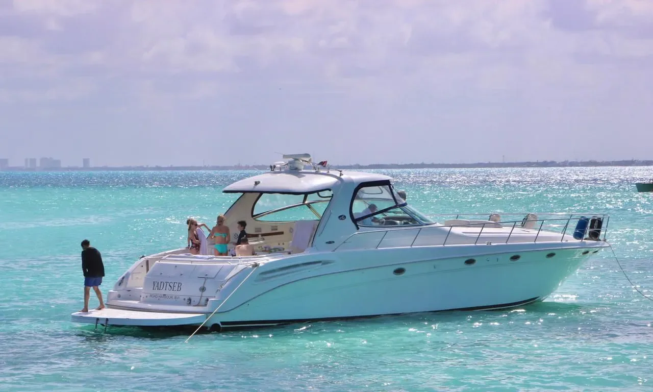Sea Ray 60 — photo 14