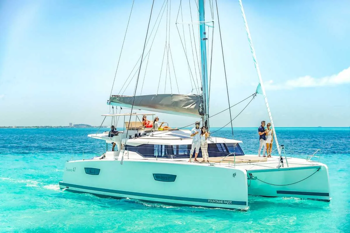 Private Tours VIP Catamaran 47 ft / 25 pax — photo 8