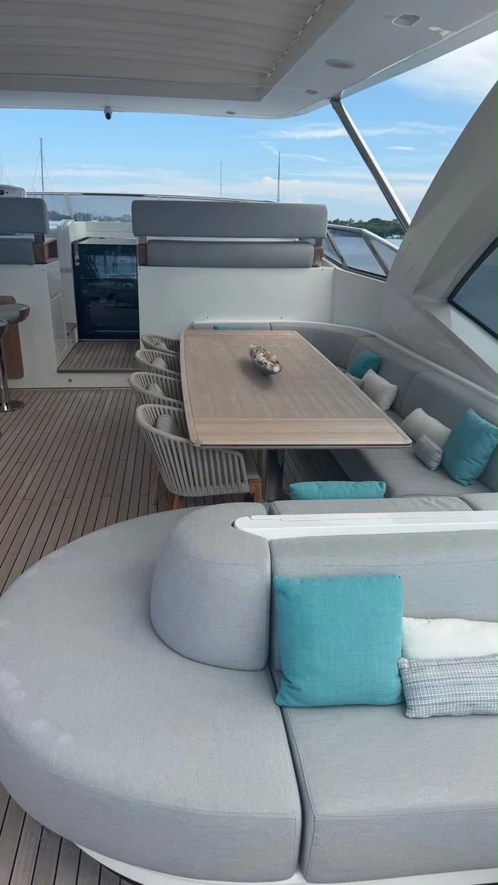 Azimut 105 — photo 4