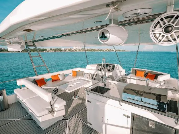 CATAMARAN 51 FT — photo 2