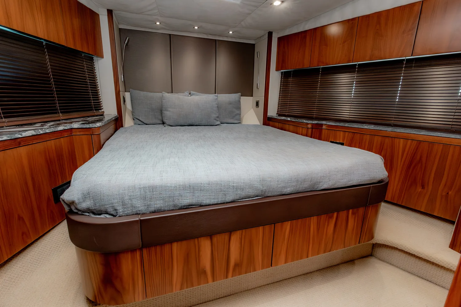 Sunseeker Predator 60 — photo 14