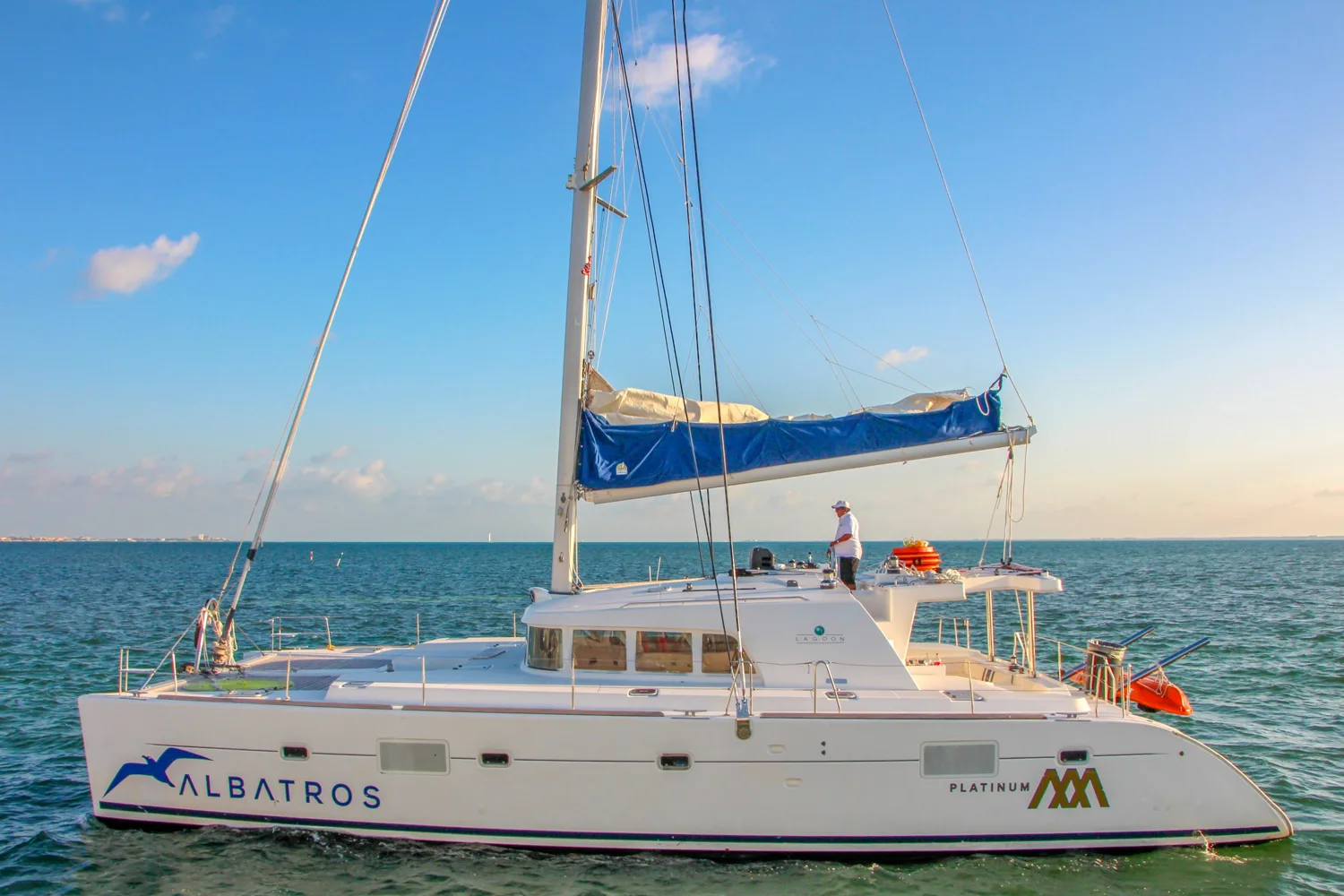 Lagoon 500 Antonio – PLATINO / 45 pax — photo 2