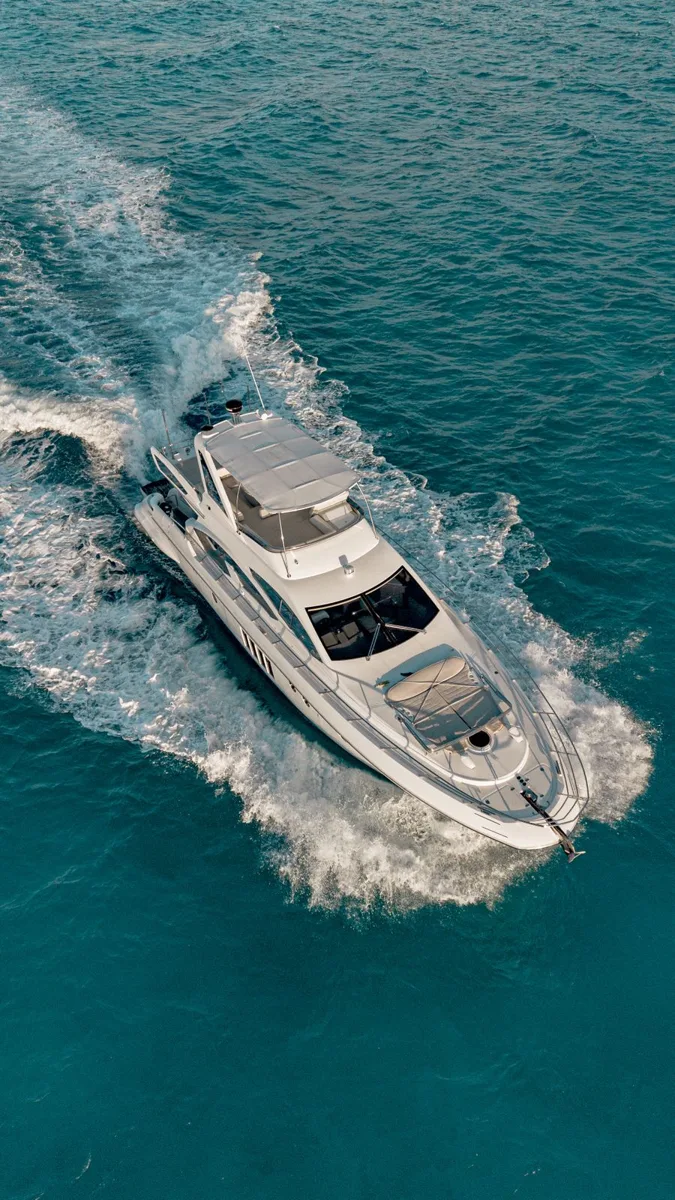 Azimut 65 — photo 8